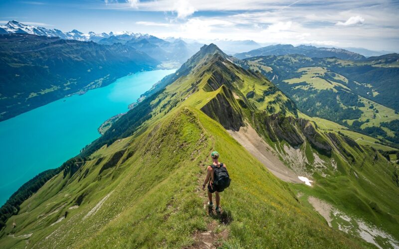 trekking switzerland alps